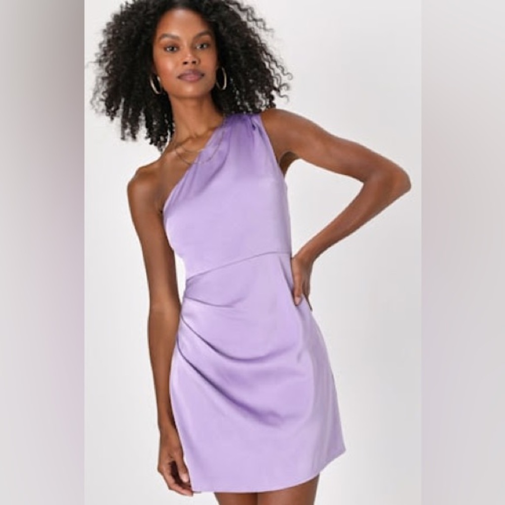 Lulu’s Lavender One-Shoulder Dress